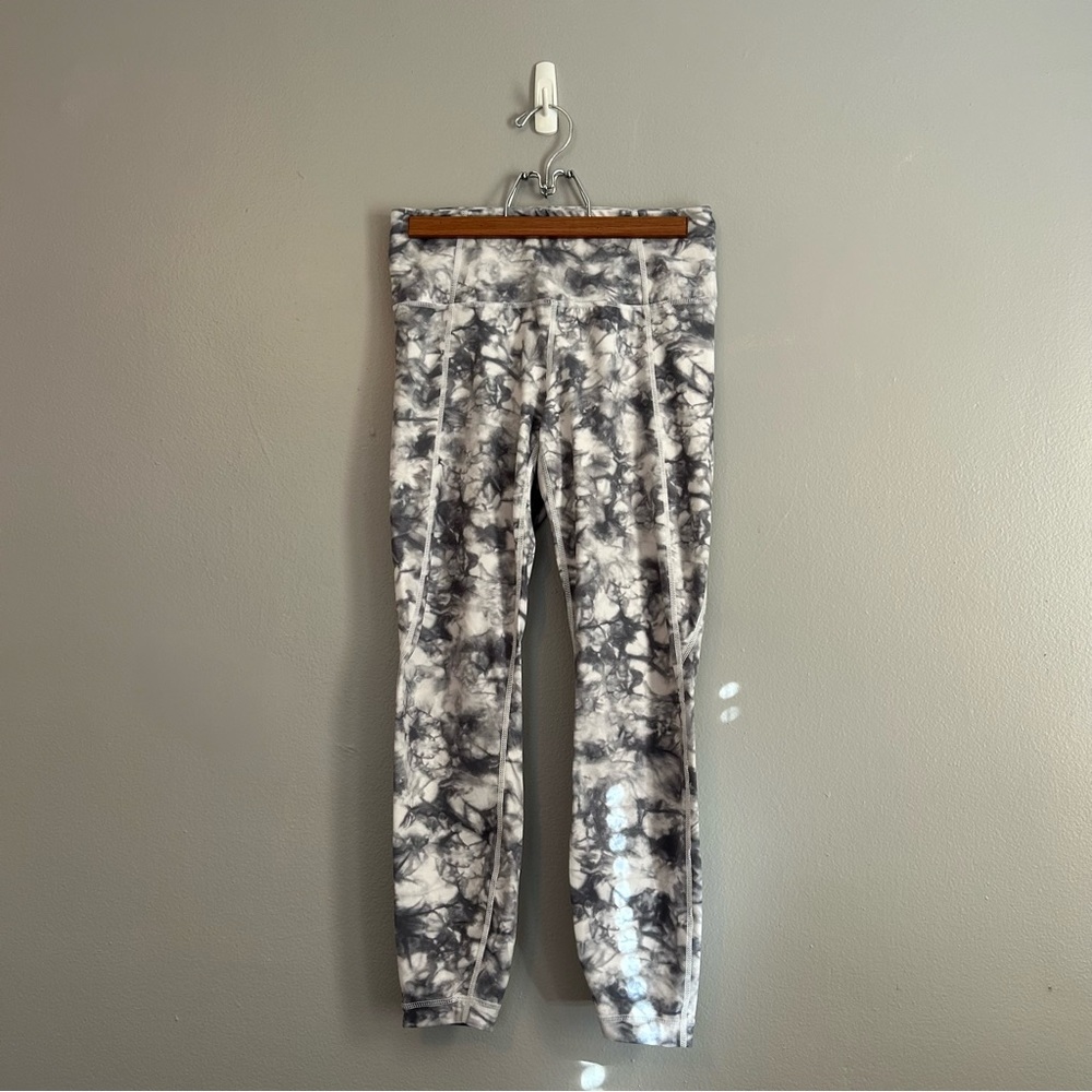 Athleta Black and White Patterned Leggings